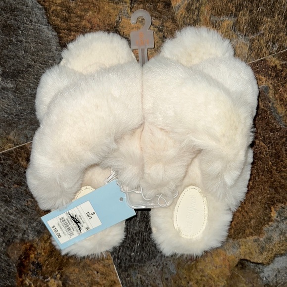 Cat & Jack Other - Kids house slippers